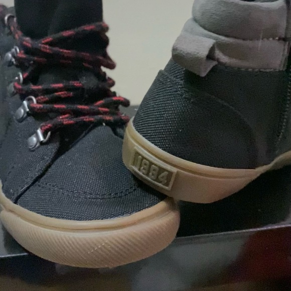 Shoes - Picture 2 of 2